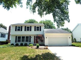 2080 Springside Dr, Naperville, IL 60565