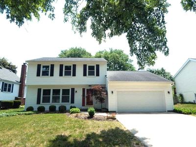 2080 Springside Dr, Naperville, IL, 60565