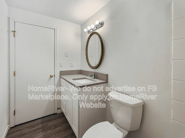 3211 S Regal St #5 — Photo 16
