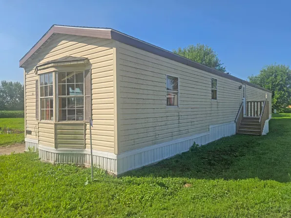 220 A Ave Trailer 50, Kalona, IA 52247