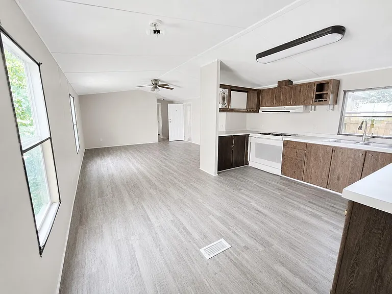 142 Aspen — Photo 10