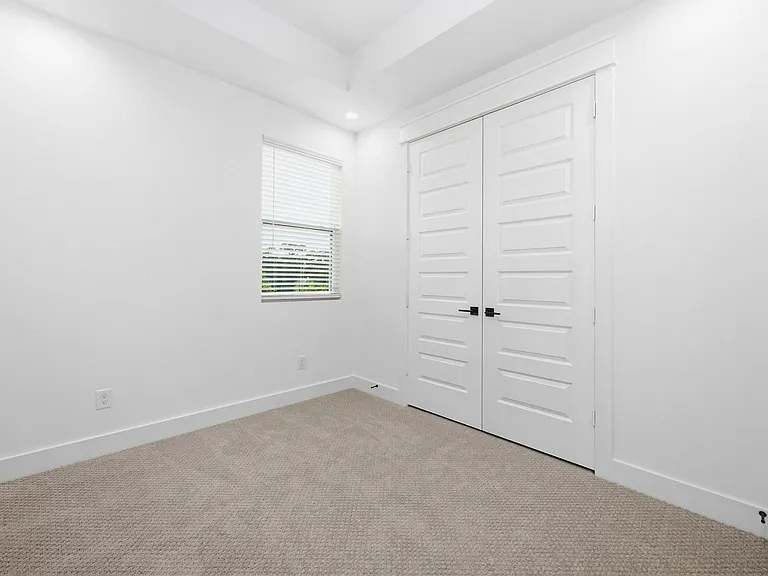 6627 Katarani Dr — Photo 16