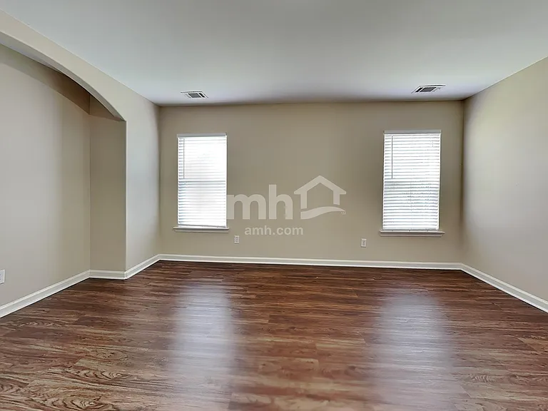 160 Grayson Ave — Photo 19