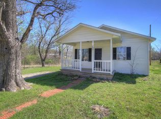132 E Jackson Ave S, Sapulpa, OK 74066