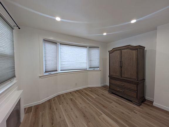 4th image of 270 Saint Johns Ave Floor 1