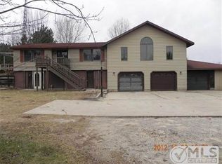 753 S 168th Ave, Hesperia, MI 49421