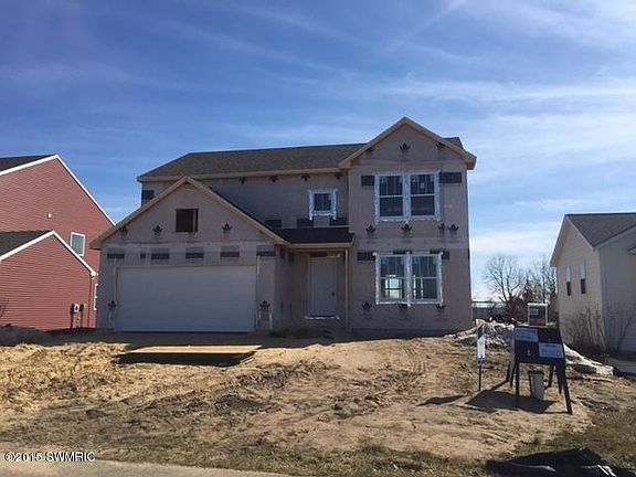 3rd image of 4724 Woodridge Ct