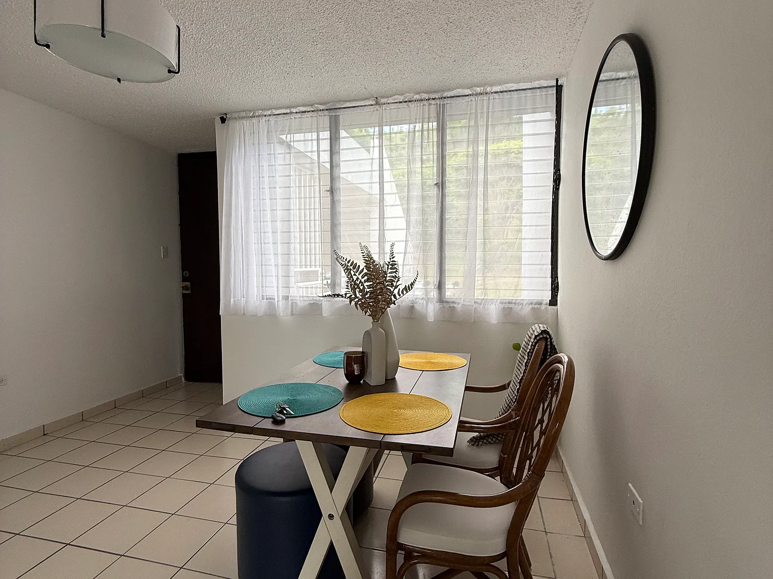 3 bed, 1345 sqft, $2,000 — Photo 4
