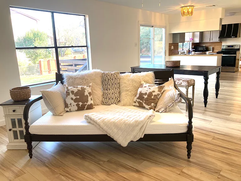 12901 Silver Creek Dr — Photo 11
