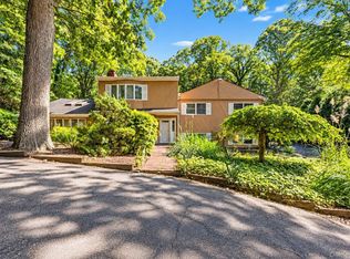 80 Alpine Way, South Huntington, NY 11746