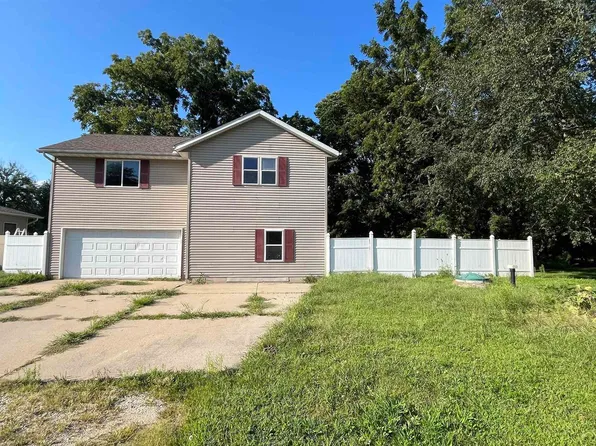 5908 Dayton Corner A St, Colona, IL 61241