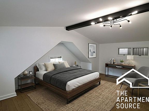 3rd image of 2546 N Southport Ave #2