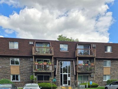 19360 S Wolf Rd APT 1, Mokena, IL, 60448