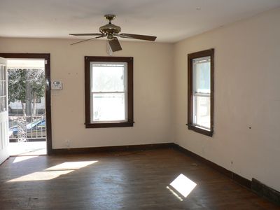 727 SE Lawrence St, Topeka, KS, 66607