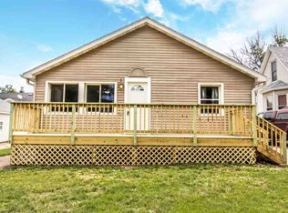 1202 Bacon St, Pekin, IL