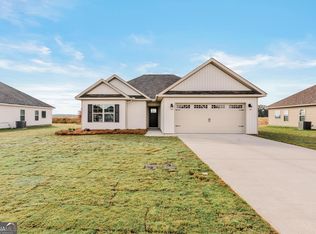 706 Daisy Dr, Perry, GA 31069