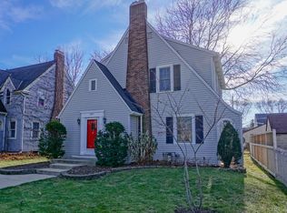 225 W Saveland Ave, Milwaukee, WI 53207