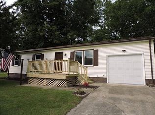 24 Cathy Dr, Newport News, VA 23608