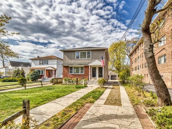 323 Atlantic Avenue, East Rockaway, NY 11518