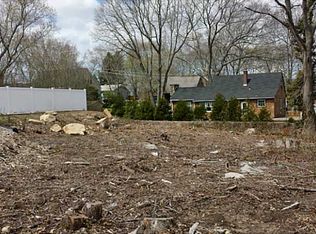 14 Top St, Westerly, RI 02891