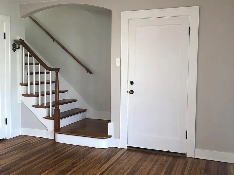 1489 W Riverview Ave — Photo 4