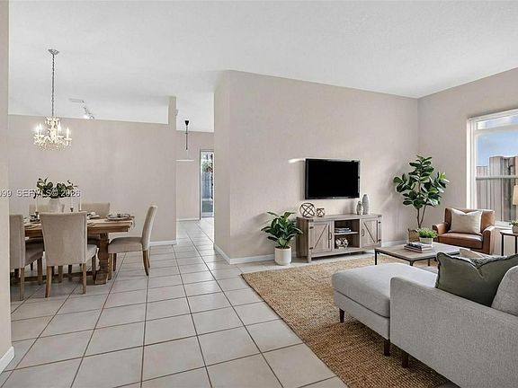 3rd image of 14125 S Cypress Cove Cir