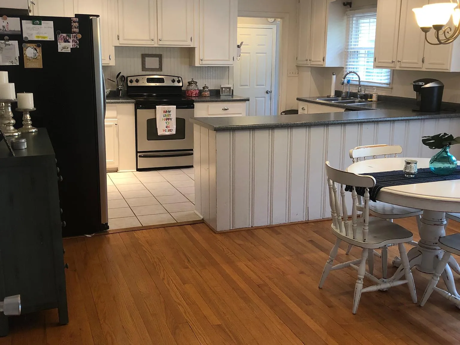 3 bed, 1.5 bath, 1570 sqft, $2,850 — Photo 2