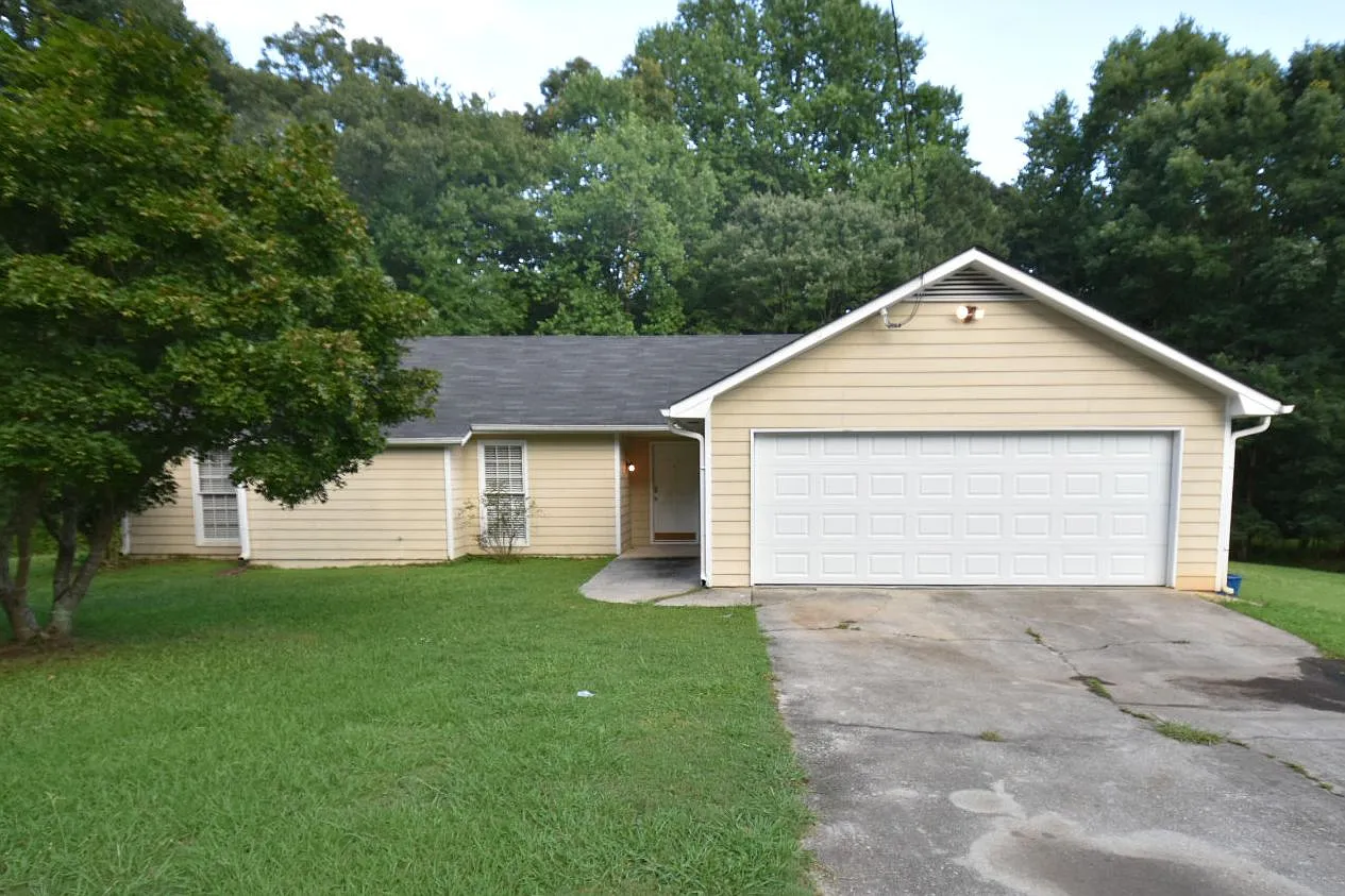 2145 Uniwattee Trl photo 1
