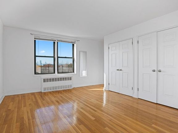 4th image of 35-20 Leverich St #441