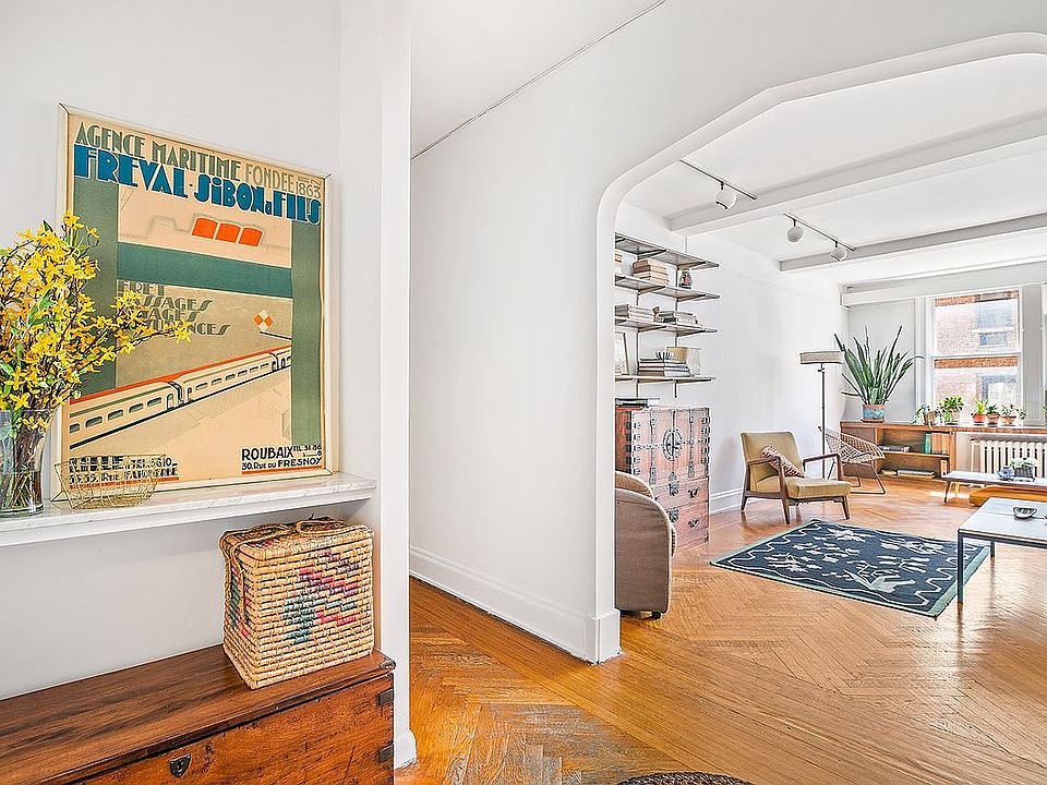1st image of 12 W 96th St APT 4C