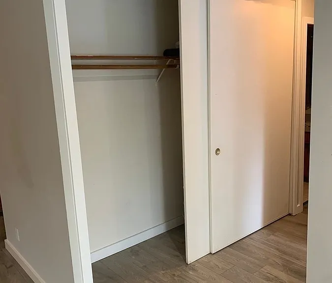 9511 Roosevelt Way NE #105 — Photo 4