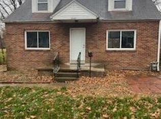 2121 W Waggoner St, Decatur, IL 62526