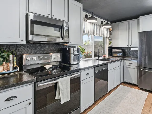 7701 N 108TH Drive, Glendale, AZ 85307