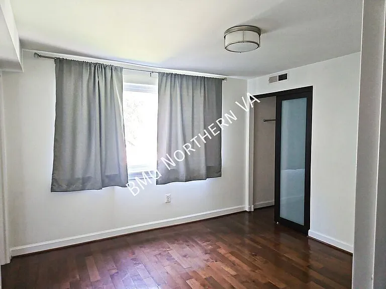 1127 N Stuart St #1 — Photo 14