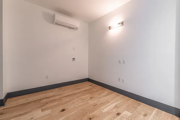 Rented by The KCI Group | media 10