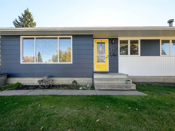 9309 N 111th Ave, Grande Prairie, AB T8V 3G3