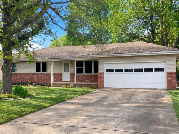 1258 E Edgewood St, Springfield, MO 65804