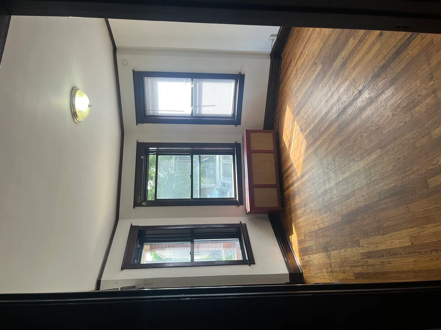 2 bed, 750 sqft, $1,200 — Photo 2