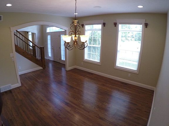 3rd image of 3903 Stonebrook Pl