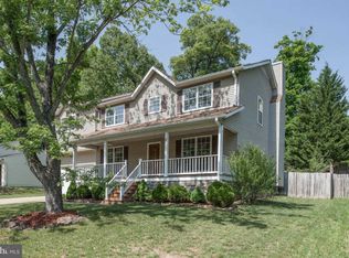 6 Glendale Dr, Stafford, VA 22556