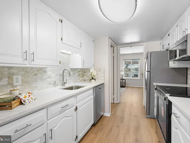 15011 Candover Ct #280-D — Photo 11