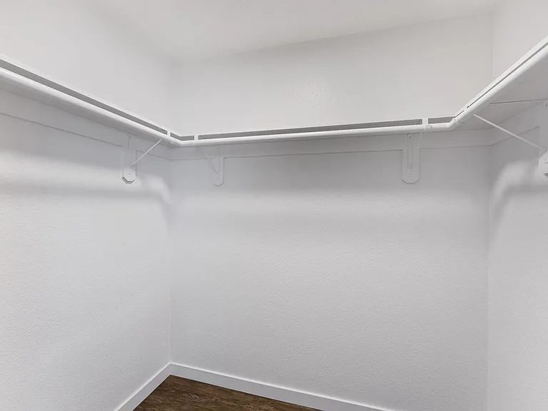 Villa Del Sol Apartments — Photo 17