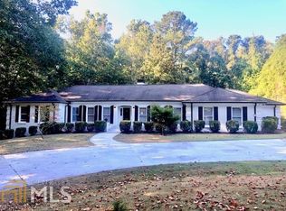 669 Borglum Ct, Stone Mountain, GA 30087
