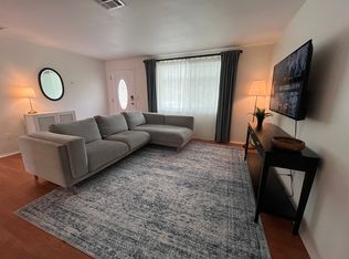 1744 10th St SW, Seminole, FL 33778