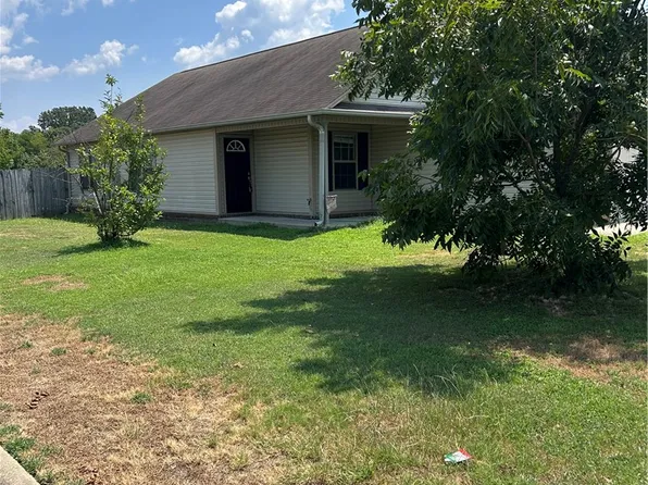 1209 S Pittsburg Ave, Russellville, AR 72802