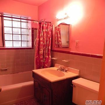 5th image of 1 Town House Pl APT 2L