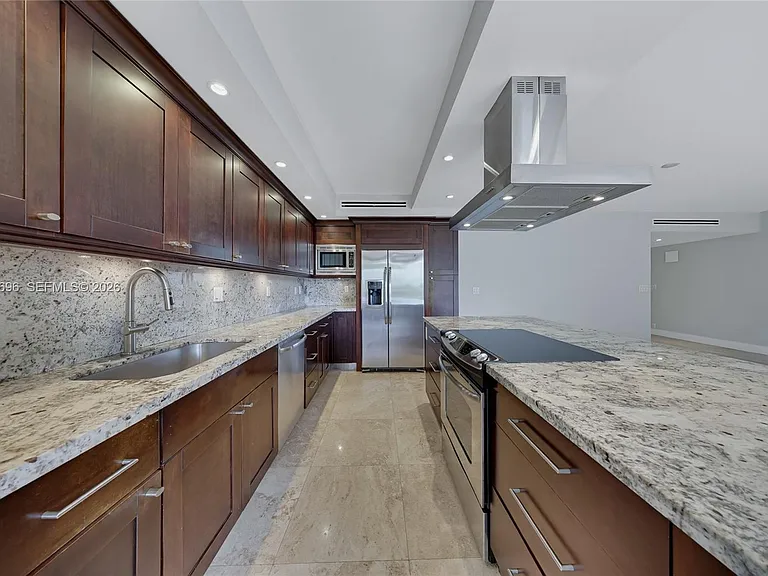 161 Crandon Blvd #326 — Photo 3