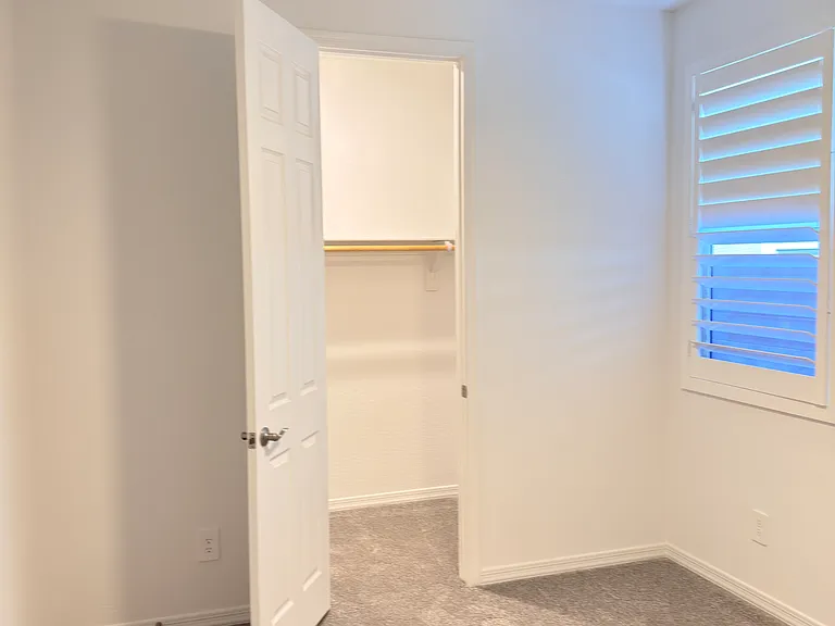 17856 W Red Fox Rd — Photo 14