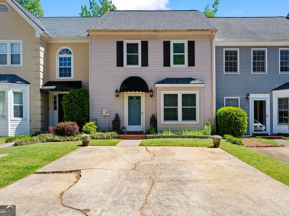 573 Salem Woods Dr SE, Marietta, GA 30067