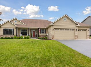 1763 Sandbar Cir, Waconia, MN 55387